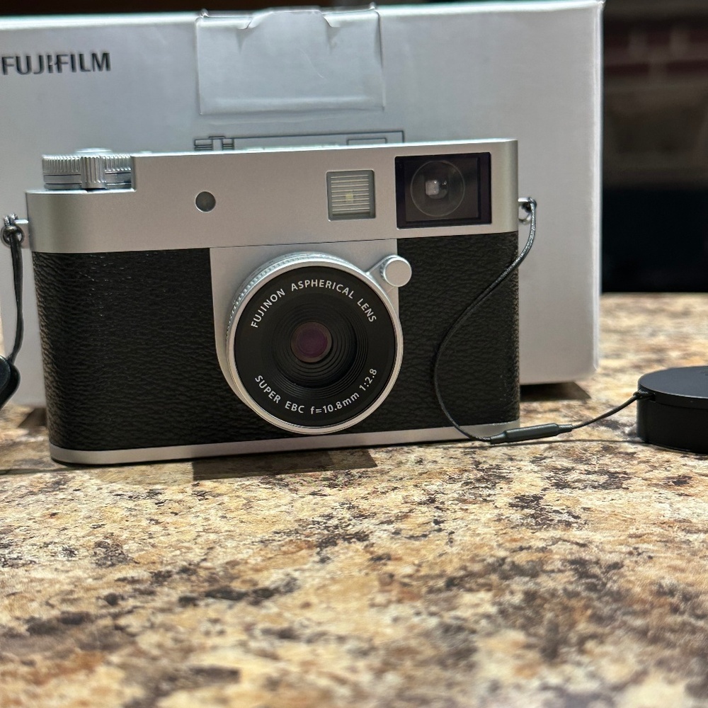 Fujifilm X Half